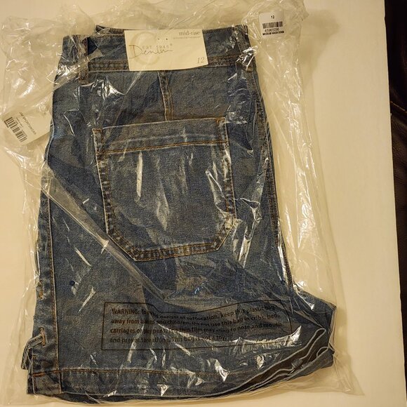 Cato Lace Up Denim Shorts - 6 - Picture 5 of 9